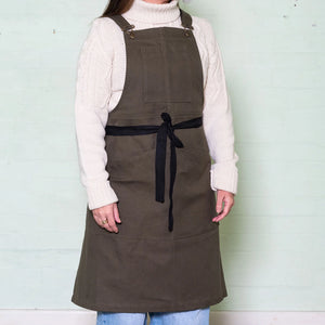 The Yarmouth Apron (2 colours)
