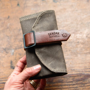 Peg and Awl Sendak Nutshell Artist Roll (7 colours) - NOMADO Store