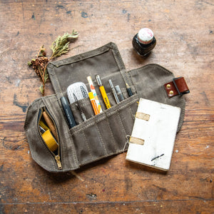 Peg and Awl Sendak Nutshell Artist Roll (7 colours) - NOMADO Store