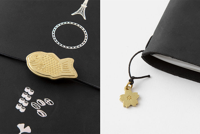 Traveler's Notebook - Brass charms - Tokyo special edition