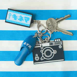 New retro stitch work key chain (camera) - NOMADO Store