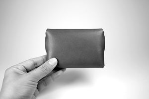 .Urukust STC-02 Card Case (Brown) - NOMADO Store