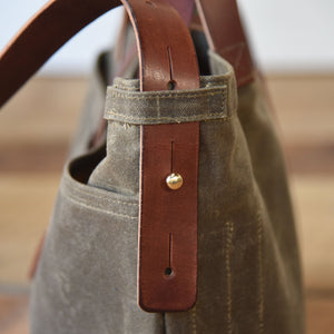 Peg and Awl Large Waxed Canvas Tote - Truffle/Zipper - NOMADO Store 