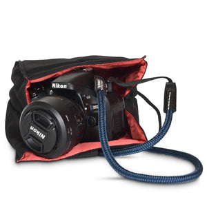 Artisan and Artist ACAM 76 canvas camera pouch (2 colours) ebay - NOMADO Store