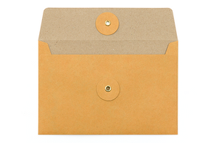 Midori Traveler's Notebook - Kraft Envelope M (2 colours) - NOMADO Store