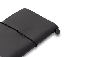 Midori Traveler's Notebook Passport size - Starter kit Black - NOMADO Store