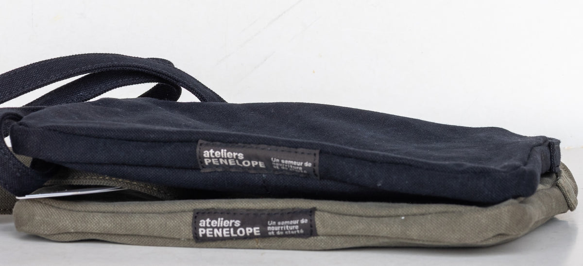 Ateliers Penelope Bee shoulder bag (2 colours)