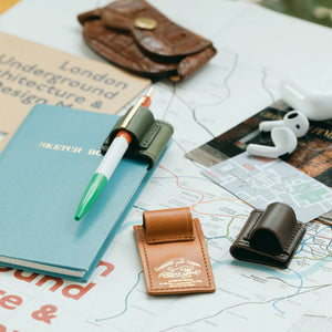 The Superior Labor magnet pen clip (3 colours) Pull-Up Leather