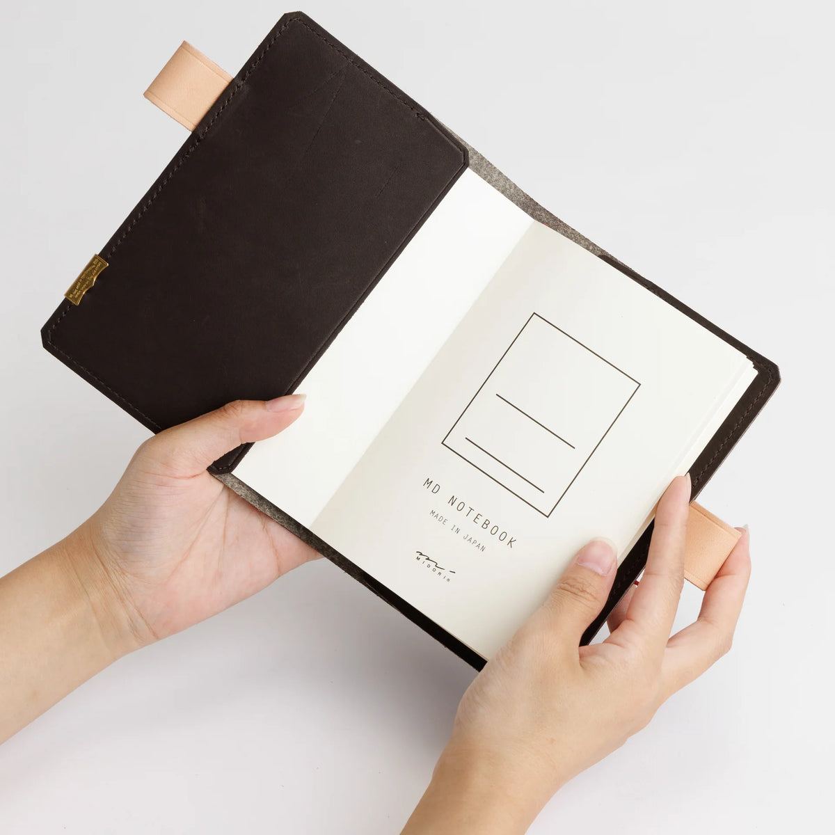 The Superior Labor Note Keeper A6 (3 colours) Glove Leather
