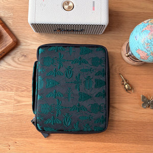 Kyoku Haku 10-piece zipped pen case (cabinet of curiosities pattern)