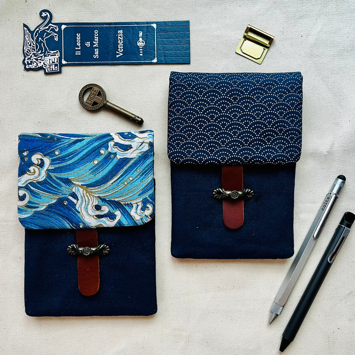 Kyoku Haku Seven-pen window grille pattern flip-top pen case (4 options)