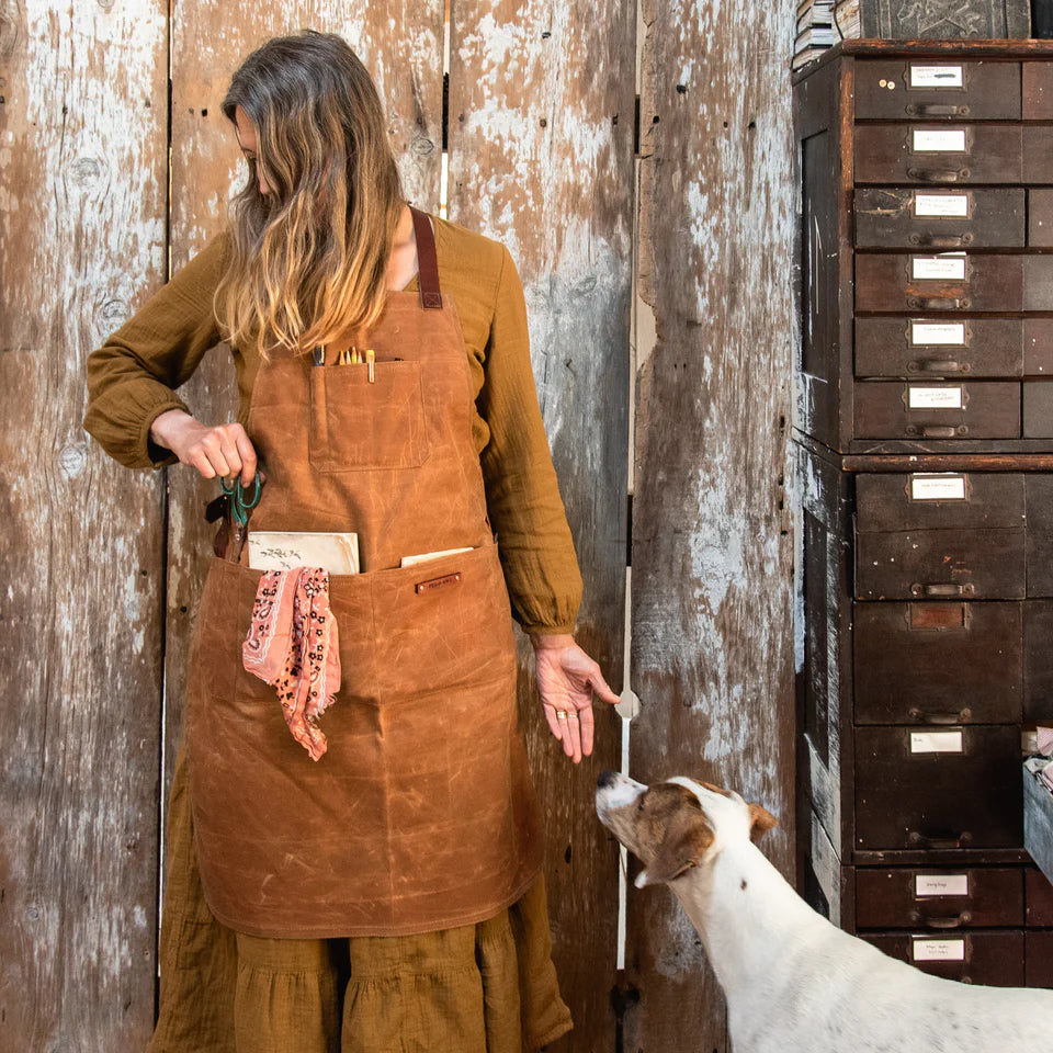 Peg and Awl The Franklin Maker’s Apron (coal/black)