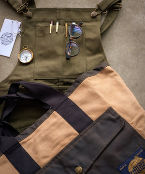 The Yarmouth Apron (2 colours)