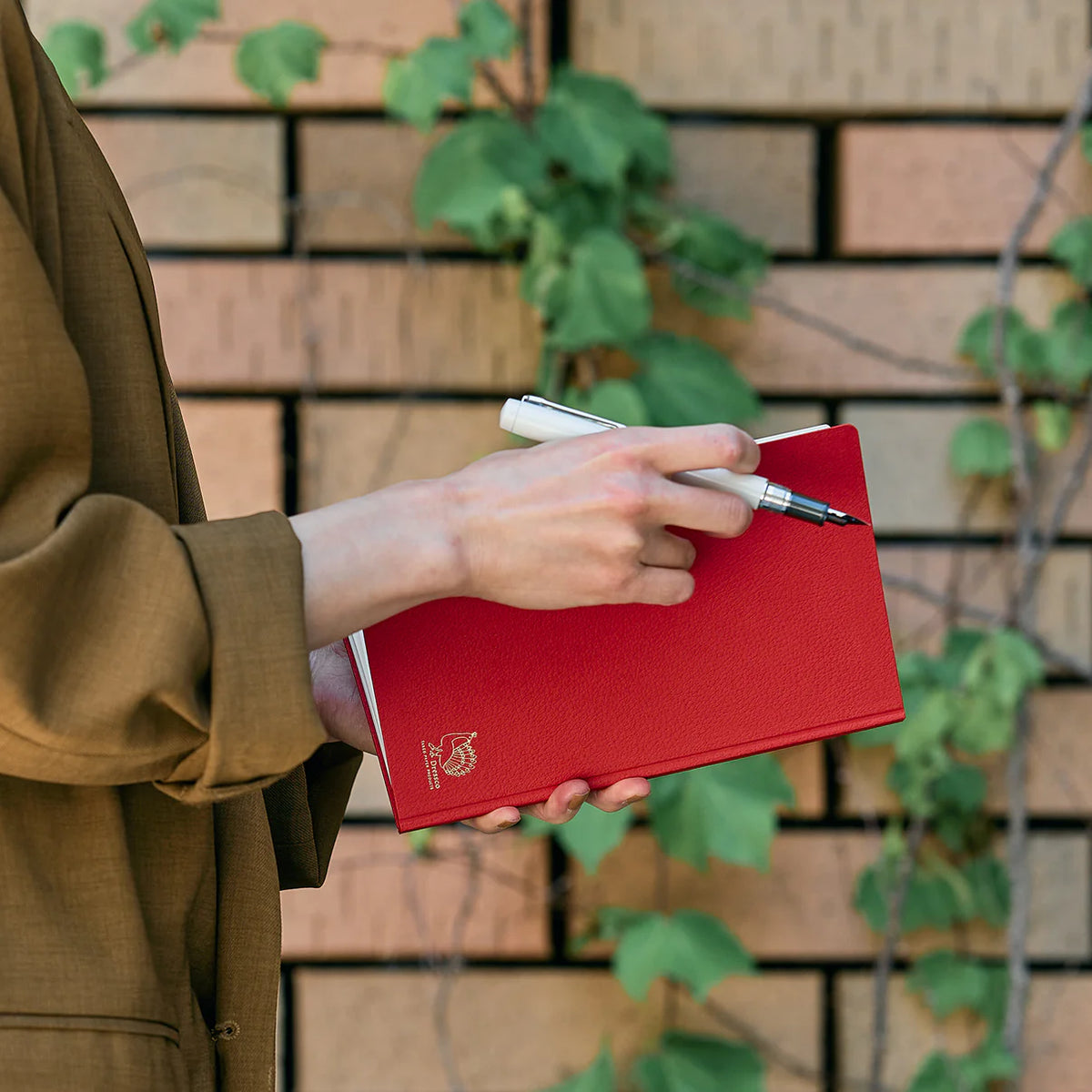 Dressco notebook L - Bank paper (4 colours) - NOMADO Store 