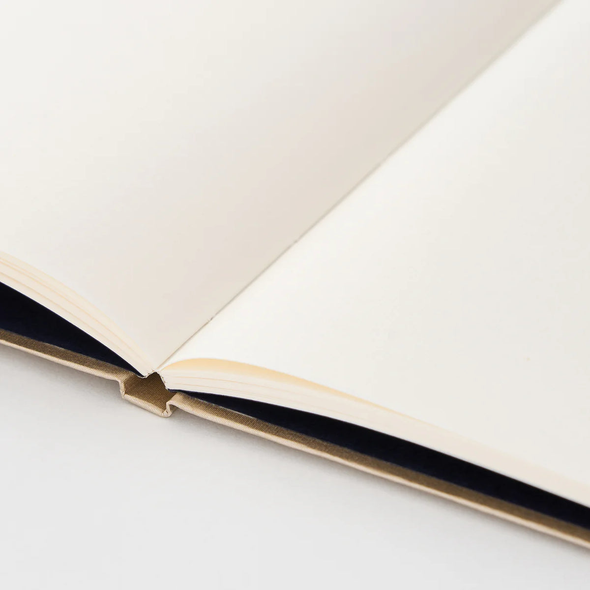 Dressco notebook L - Bank paper (4 colours) - NOMADO Store 