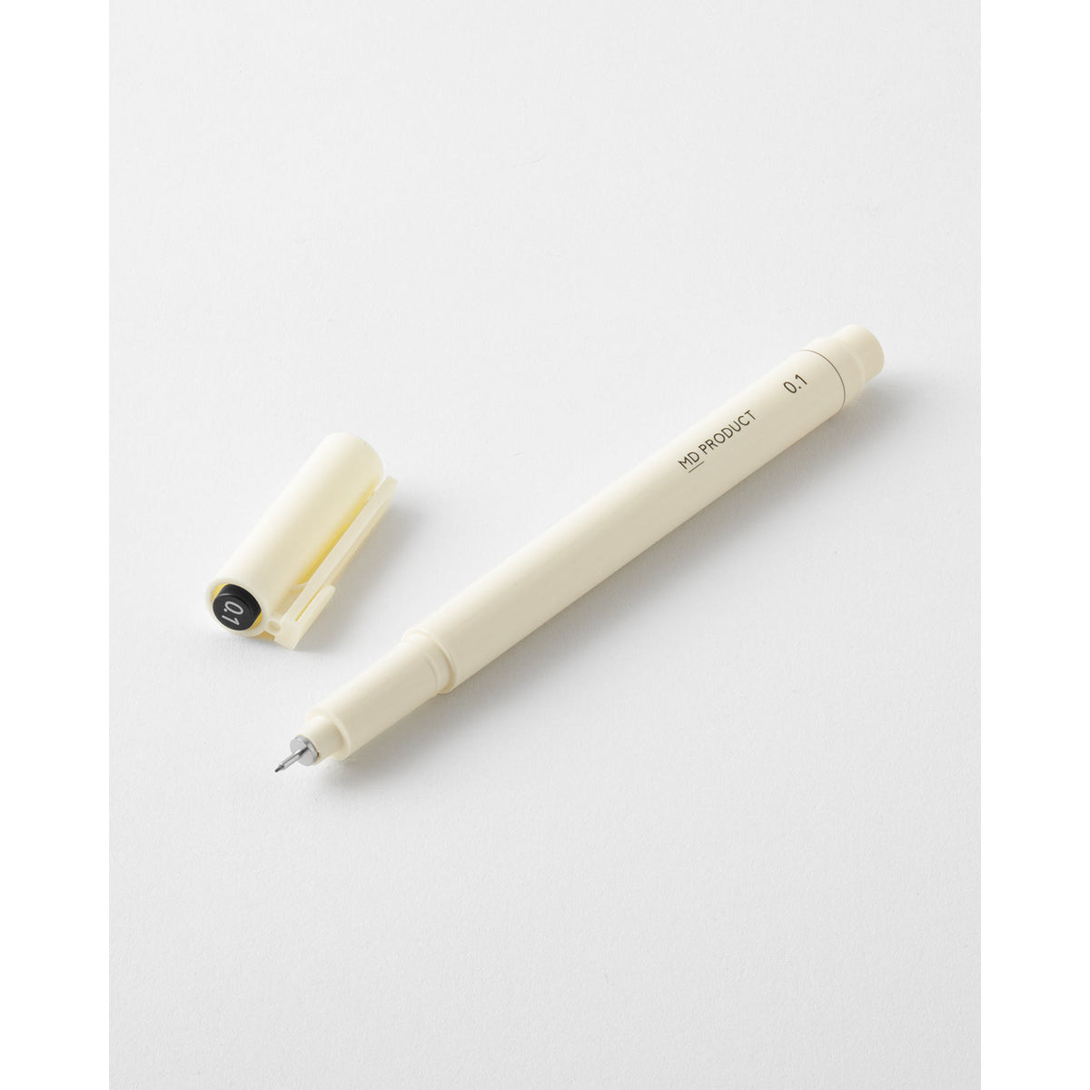 An off-white/cream retractable pen with its cap removed and placed beside it on a clean white background. The pen has 'HONDA' and 'P5000C2' printed on it, along with a small black indicator cap showing the pen size.
