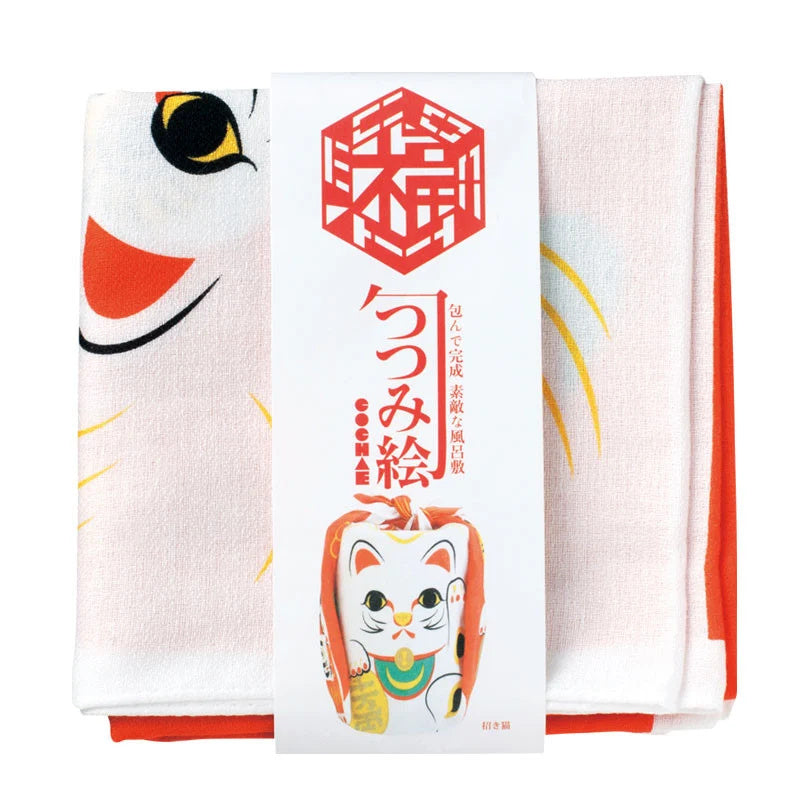 MUSUBI × COCHAE – Fuku Furoshiki 48 cm – Manekineko Red