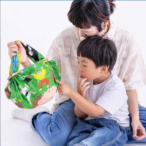 MUSUBI × COCHAE – Furoshiki 70 cm – Japanese Folktales - The Mountains Green