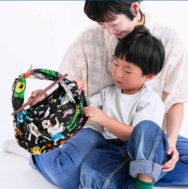 MUSUBI × COCHAE – Furoshiki 70 cm – Japanese Folktales - Yokai: The Monsters’ Night Parade Black