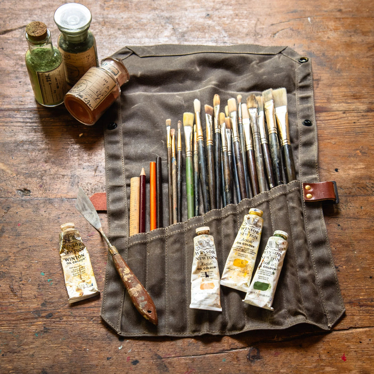 Peg and Awl Helga Paint Brush Roll (7 colours)