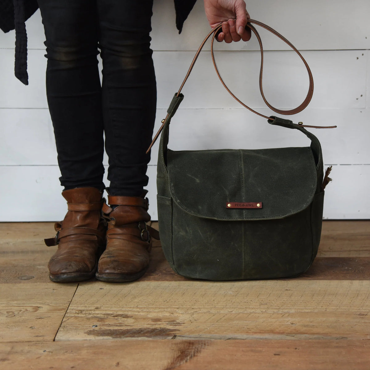 Peg and Awl The Finch Satchel - Moss