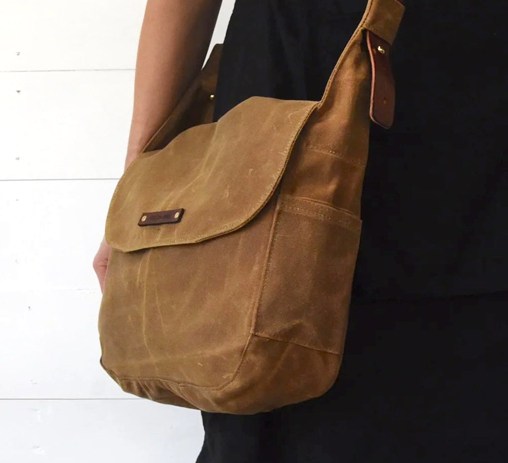 Peg and Awl The Finch Satchel - Spice