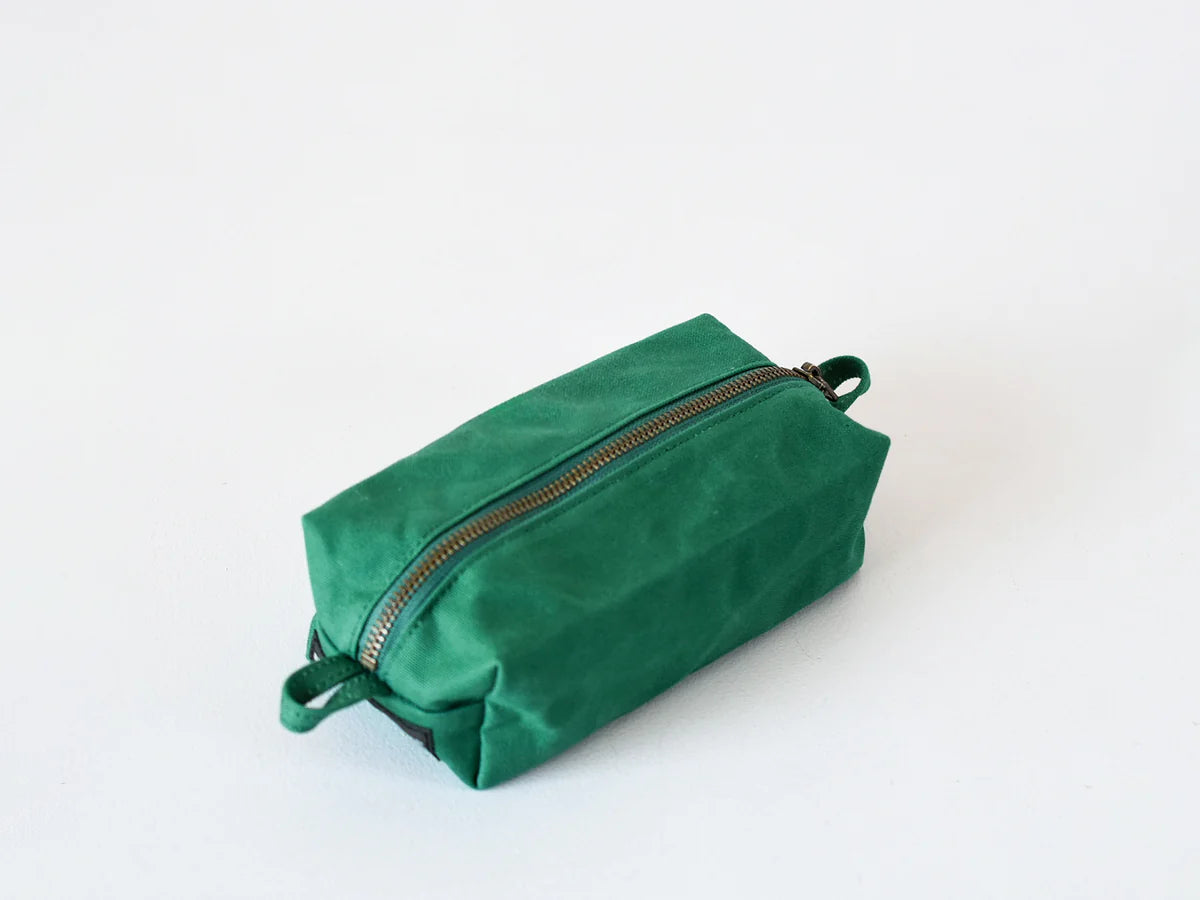 Ateliers Penelope Air Pouch (5 colours)
