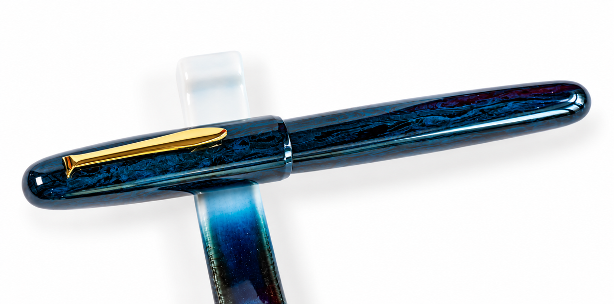 Eboya Houju M size Fountain Pen (Shinkai Blue)