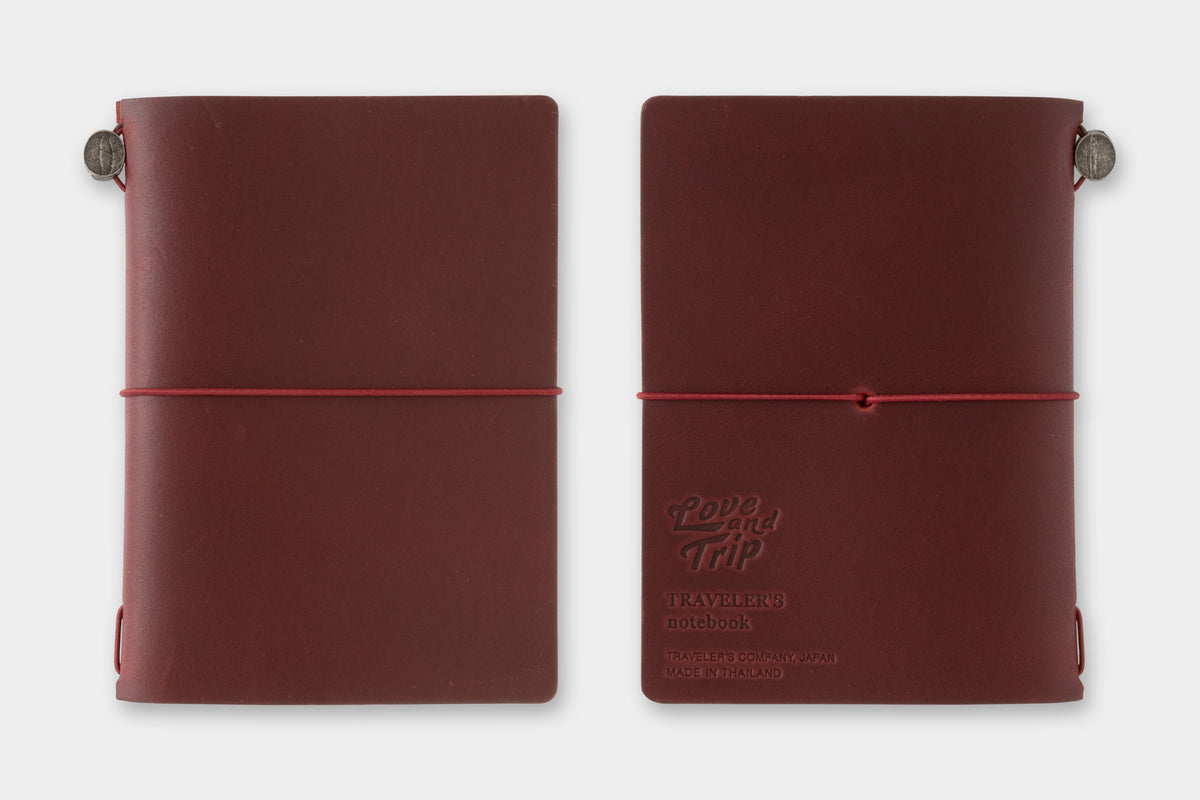 TRAVELER'S notebook Passport Size LOVE AND TRIP Red (PREORDER)