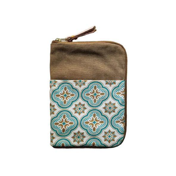 Kyoku Haku Begonia Passport Cover - Traveler's Notebook Passport Cover - NOMADO Store 