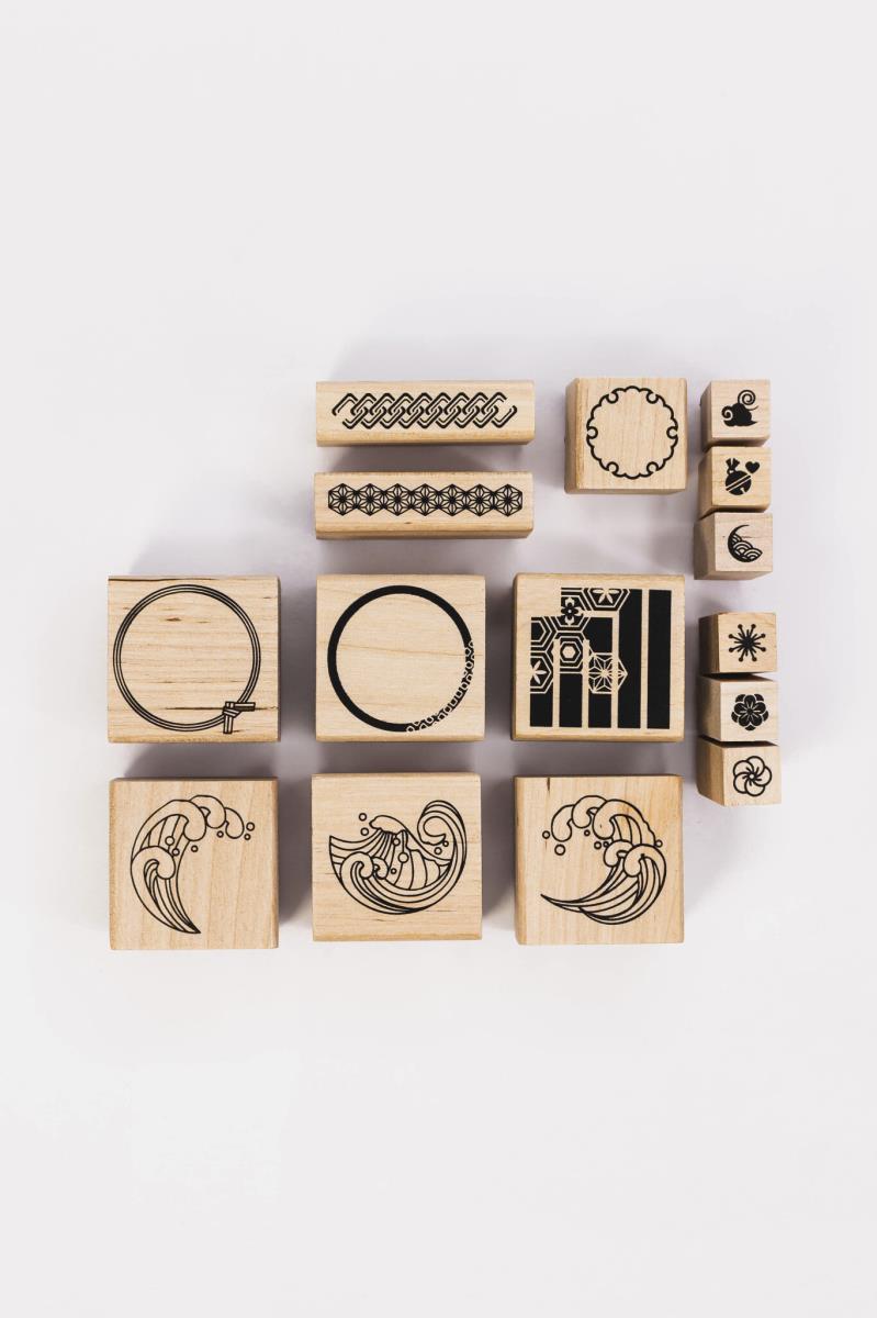 Shachihata Traditional pattern wooden rubber stamps (box - 2 choices) - NOMADO Store 