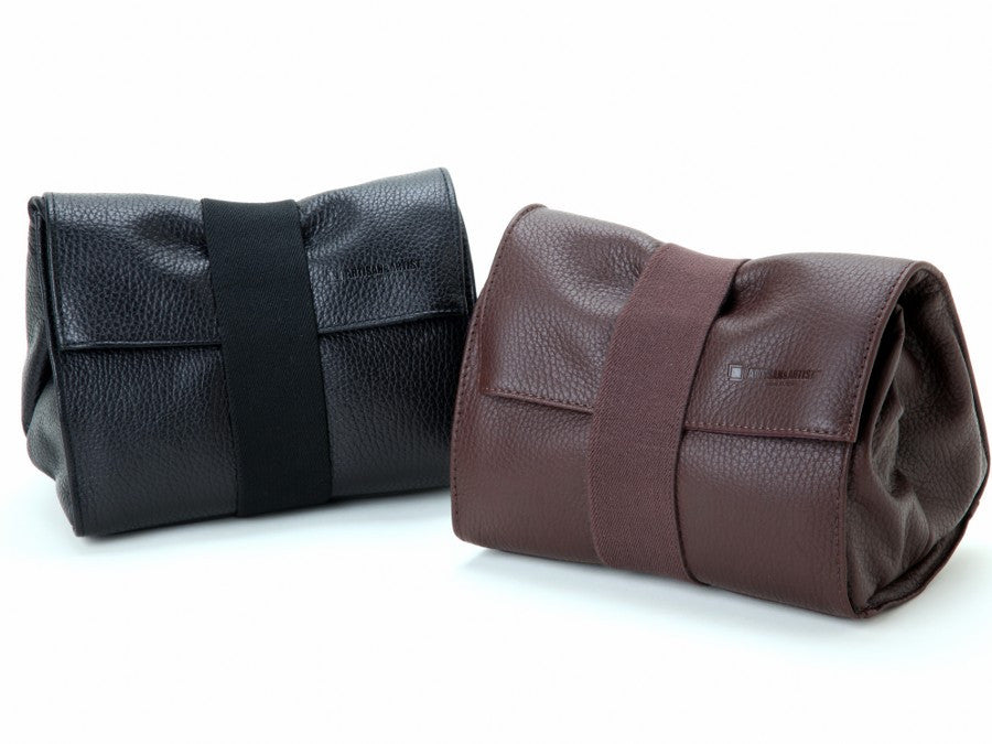 Artisan and Artist ACAM 78 leather camera pouch (black or brown) - NOMADO Store 