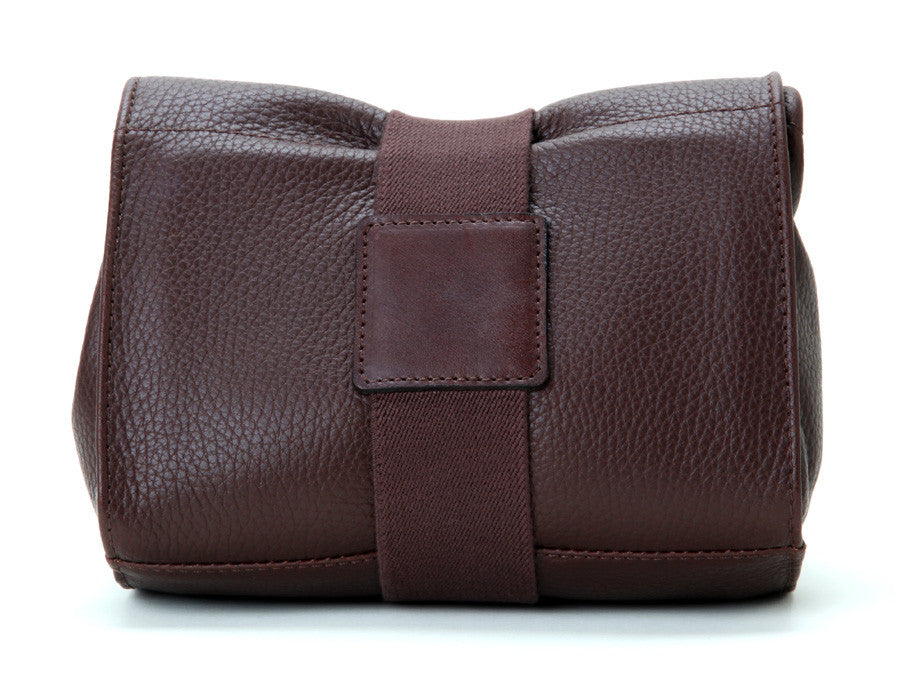 Artisan and Artist ACAM 78 leather camera pouch (black or brown) - NOMADO Store 