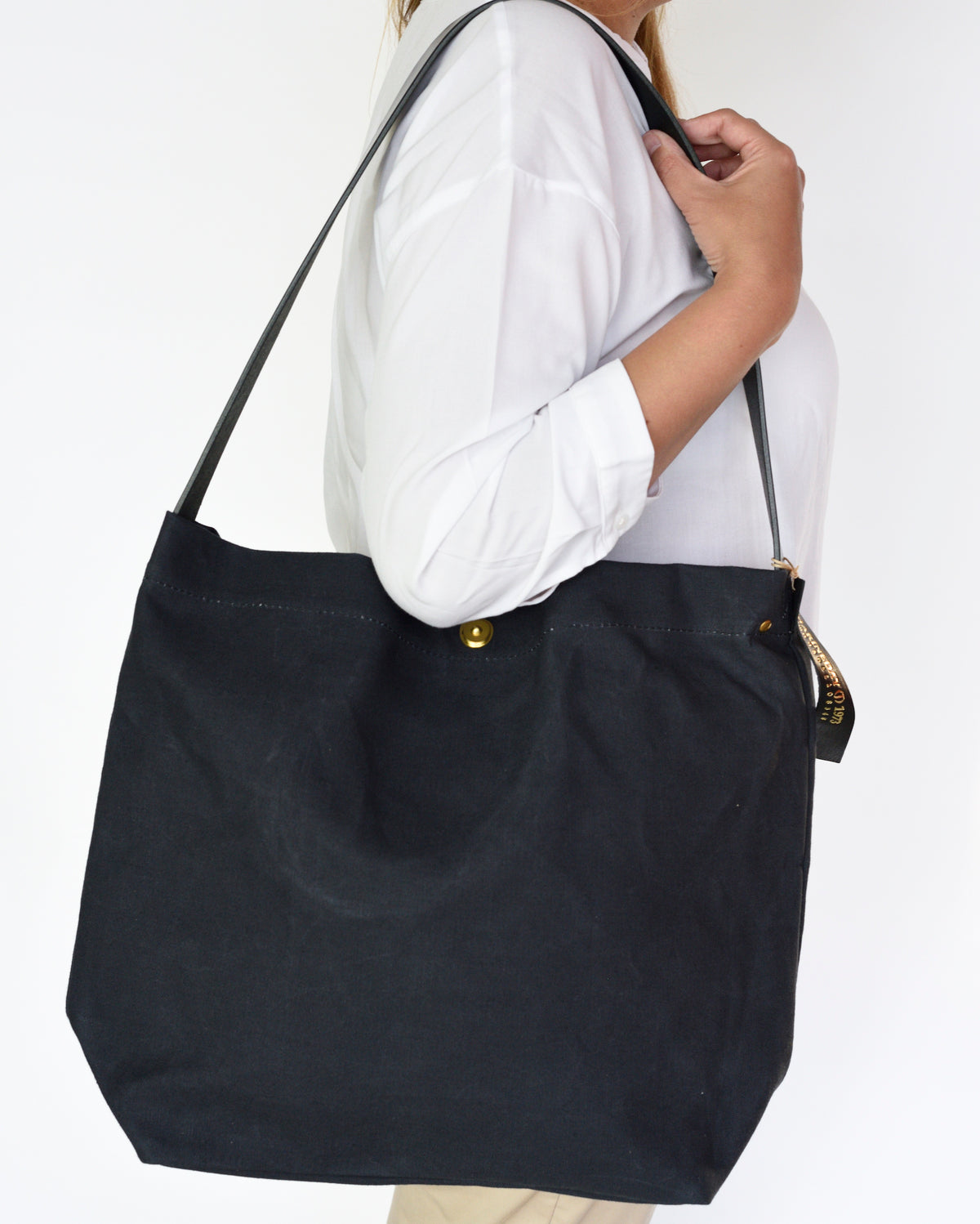 Marineday Fishfly Linen Canvas Shoulder Bag (Black) - NOMADO Store 