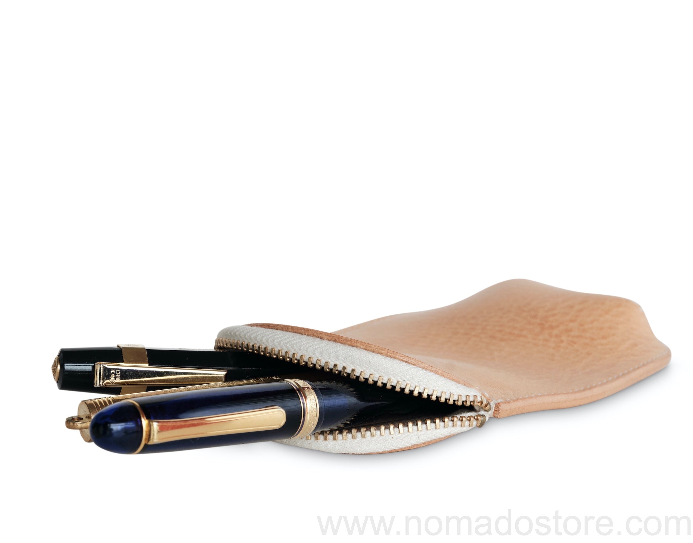 The Superior Labor Pen & Comb Holder (Japanese leather) - NOMADO Store