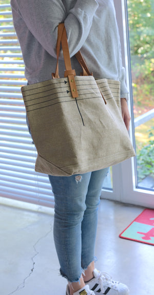 .urukust Canvas Tote Bag M (Natural/Black) - NOMADO Store 