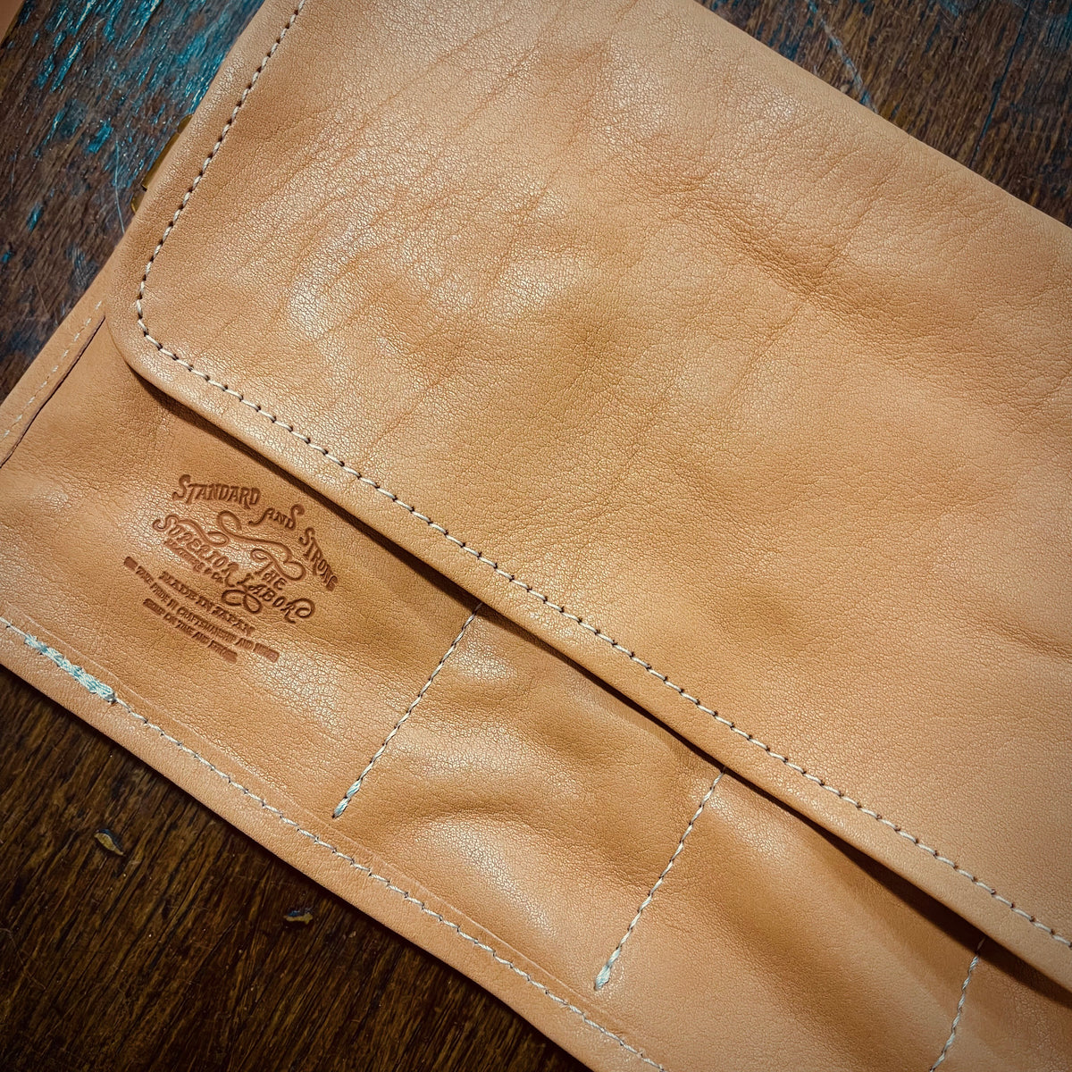 The Superior Labor leather pen roll (4 colours) - NOMADO Store 