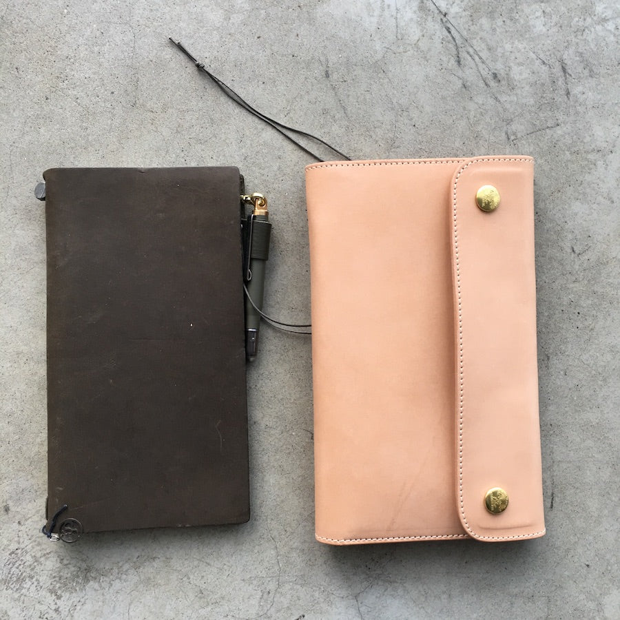 The Superior Labor Traveler's Purse (3 colours) - NOMADO Store 