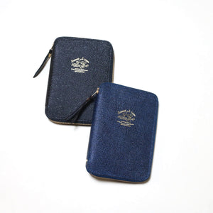 The Superior Labor leather KUROZAN A6 size zip organizer