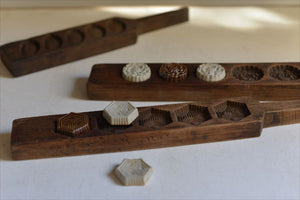 Classiky Rakugan Chopstick Rests (Brown/3 designs)