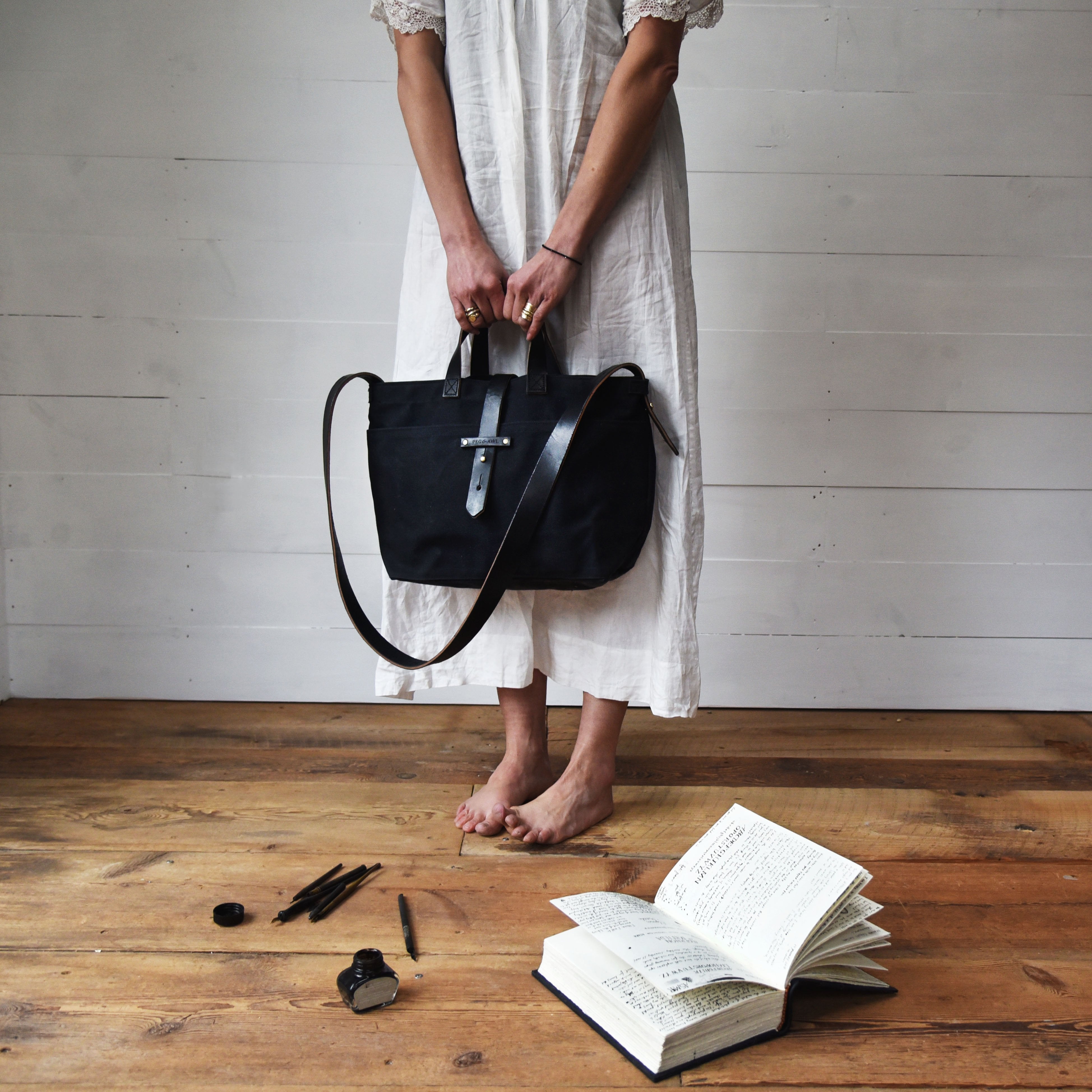 Waxed canvas zipper online tote