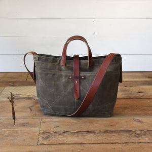 Peg and Awl Waxed Canvas Tote - Truffle/Zipper - NOMADO Store 