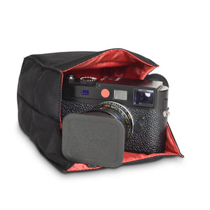 Artisan and Artist ACAM 75 canvas camera pouch (black, red, grey or khaki) - NOMADO Store 