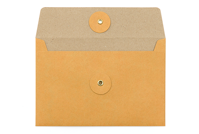Midori Traveler's Notebook - Kraft Envelope M (2 colours) - NOMADO Store 