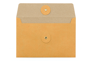 Midori Traveler's Notebook - Kraft Envelope M (2 colours) - NOMADO Store 