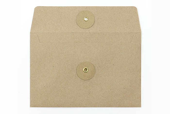 Midori Traveler's Notebook - Kraft Envelope M (2 colours) - NOMADO Store 