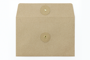 Midori Traveler's Notebook - Kraft Envelope M (2 colours) - NOMADO Store 