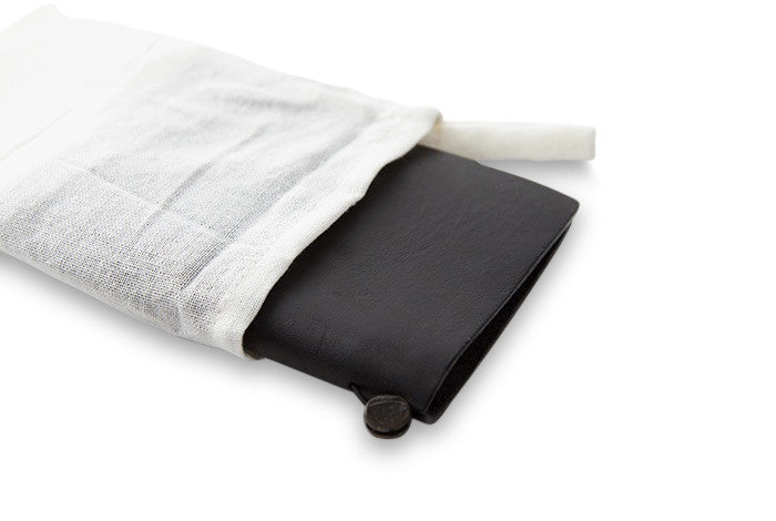 Midori Traveler's Notebook Passport size - Starter kit Black - NOMADO Store 